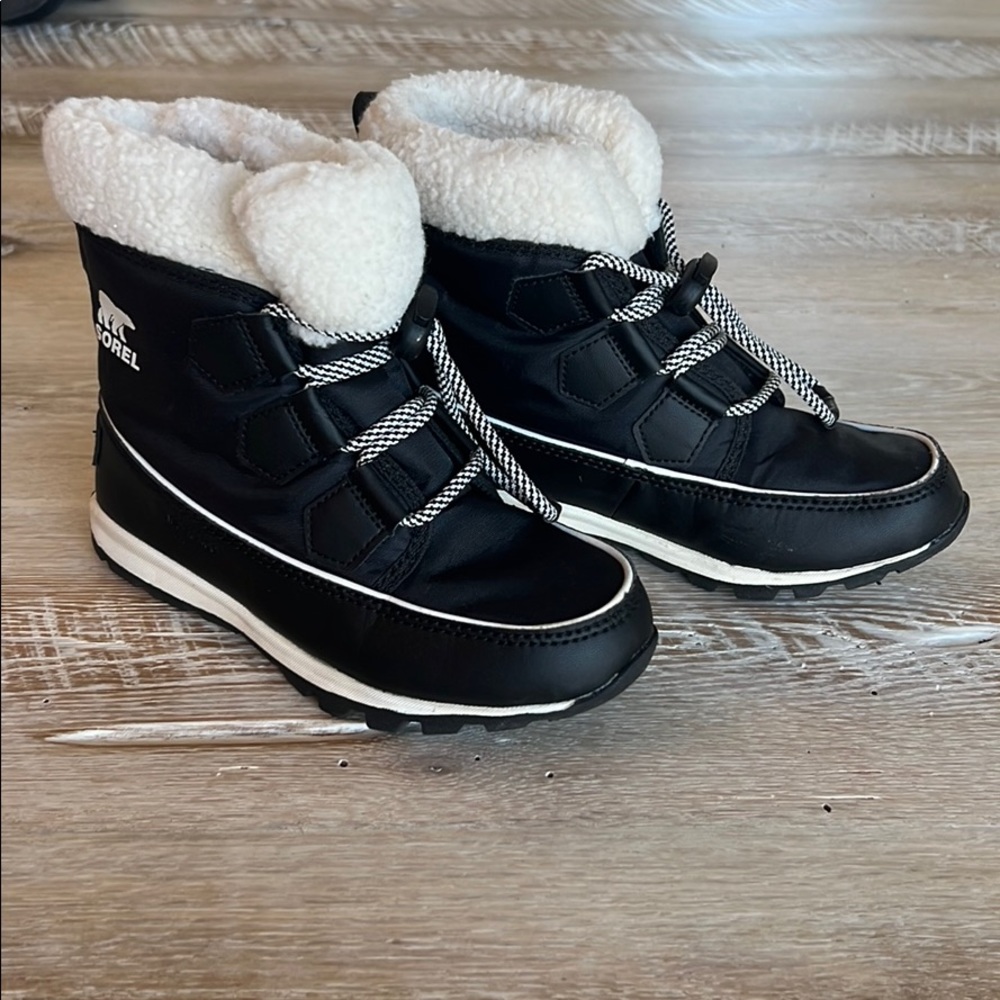 Sorel Kids size 1 Winter boots